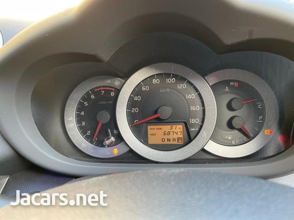 Toyota RAV4 2,4L 2015-4