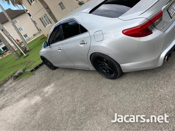 Toyota Mark X 3,5L 2013-8