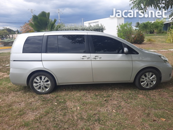 Toyota Isis 1,8L 2017-2