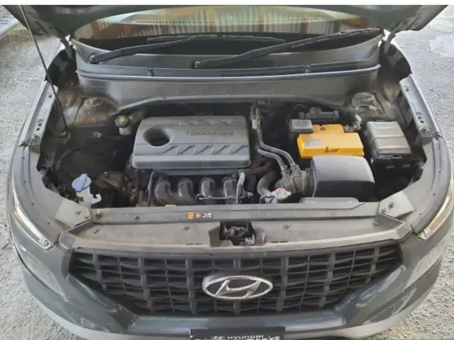 Hyundai Venue 2,5L 2023, Saint Catherine - 5