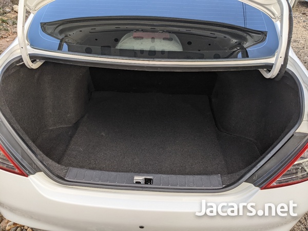 Nissan Latio 1,2L 2014-7
