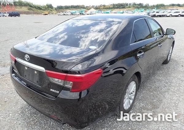 Toyota Mark X 2,5L 2013-3