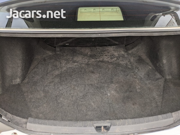 Toyota Axio 1,5L 2010-10
