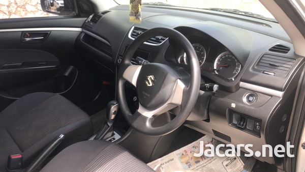Suzuki Swift 1,3L 2012-5