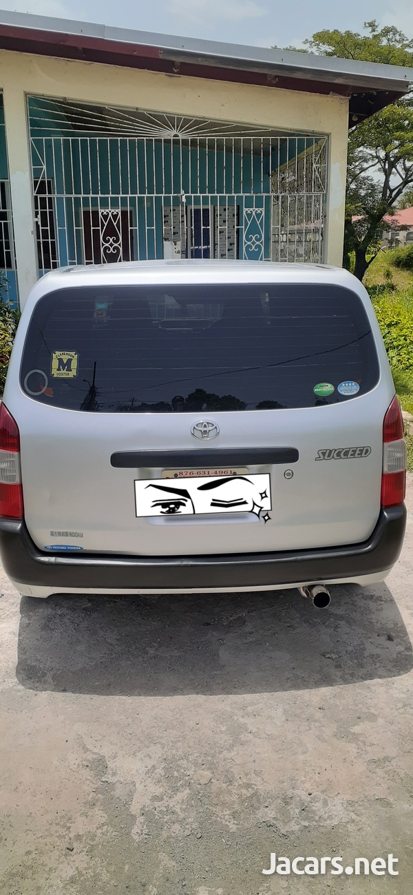 Toyota Probox 1,5L 2014-3