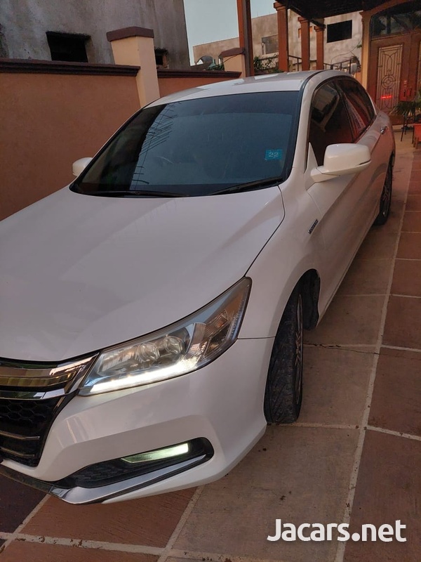 Honda Accord 2,0L 2013-1