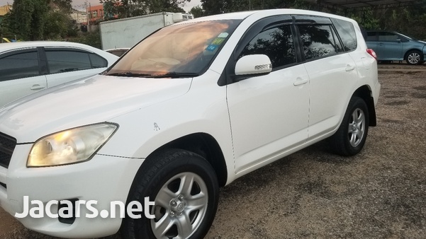 Toyota RAV4 2,0L 2012-1