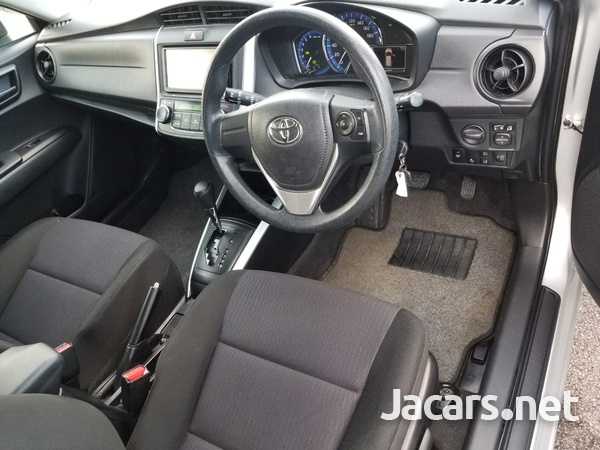 Toyota Fielder 1,8L 2016-11