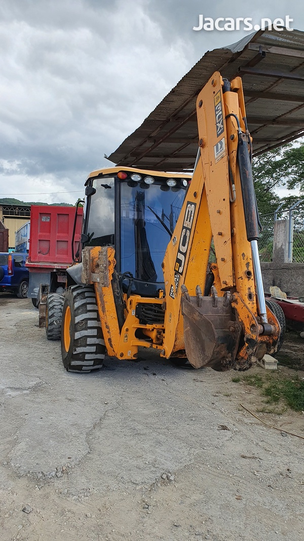 2010 3cx jcb backhoe-3
