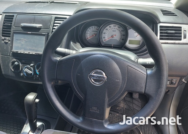 Nissan Tiida 1,5L 2012-7