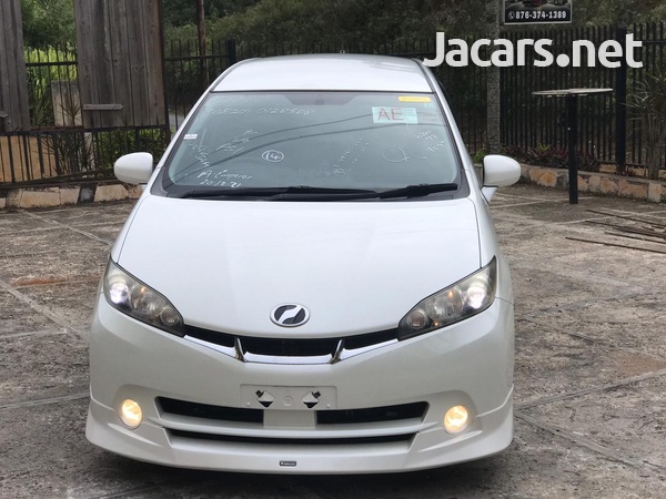 Toyota Wish 1,8L 2012-1