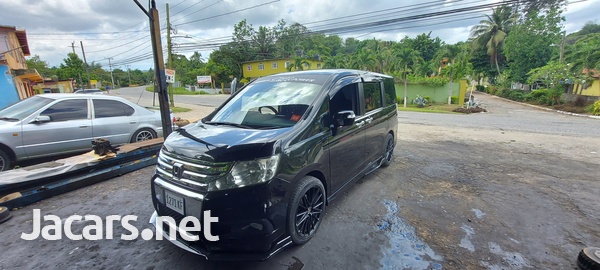 Honda Stepwgn Spada 2,0L 2011-5