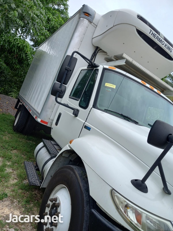 2013 International freezer Truck-8