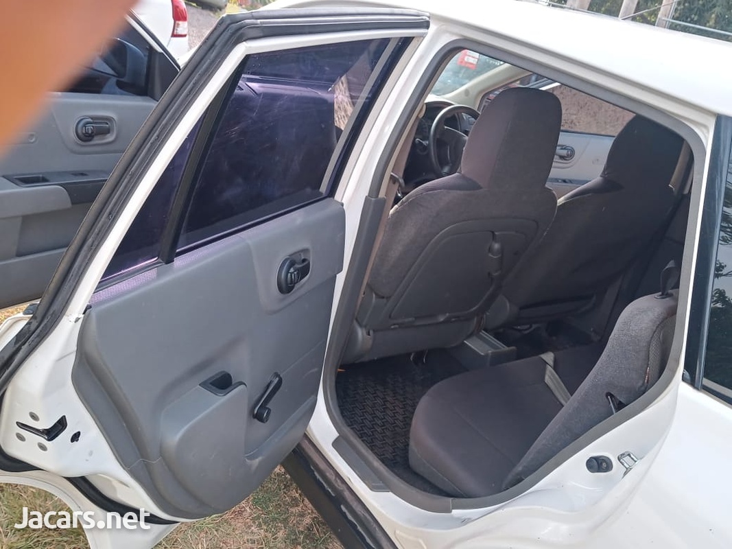 Nissan AD Wagon 1,5L 2014-9