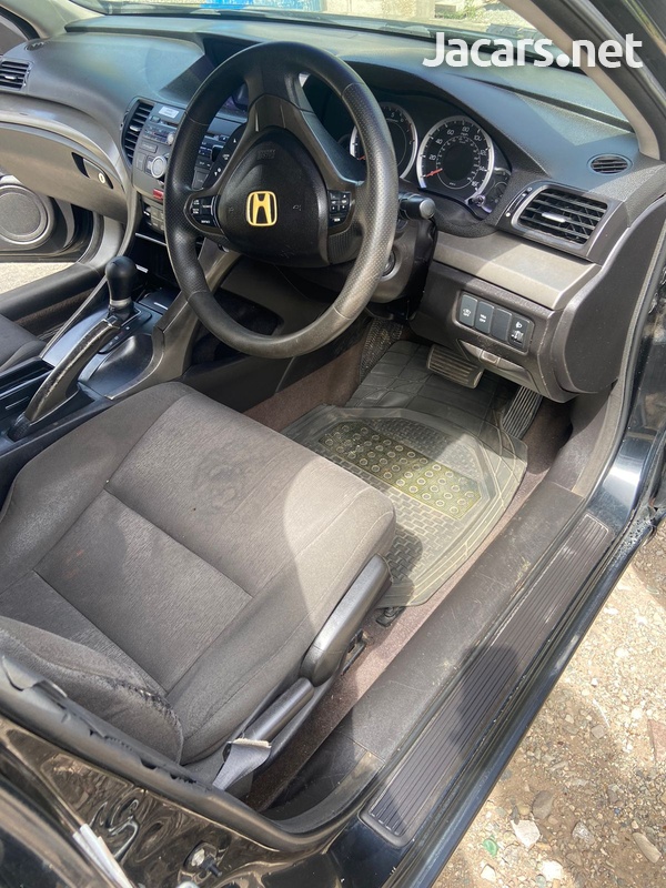 Honda Accord 2,4L 2009-8