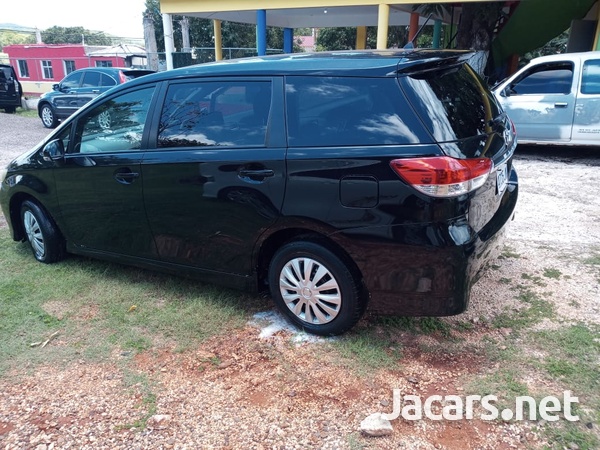 Toyota Wish 1,8L 2011-13