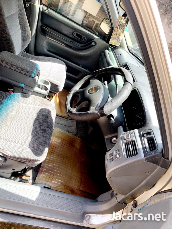 Honda CR-V 1,9L 1997-6