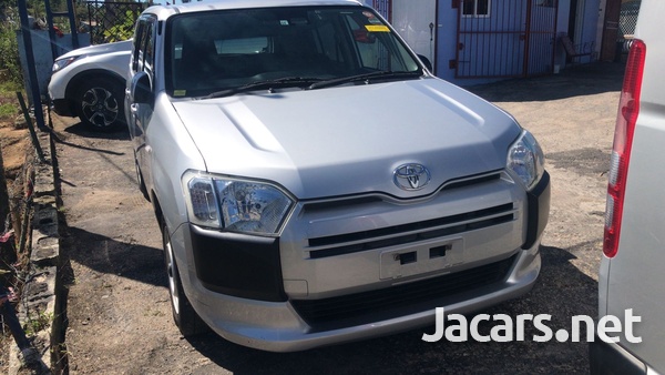 Toyota Probox 1,5L 2017-1