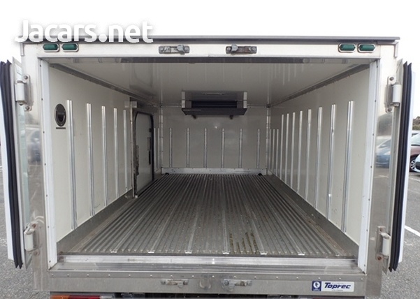 2012 Mitsubishi Canter Freezer-30 Celsius-9