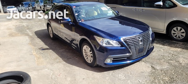 Toyota Crown 2,5L 2013-1