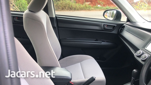 Toyota Axio 1,5L 2017-5
