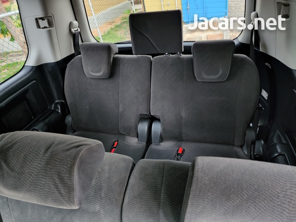 TOYOTA VOXY 2012, IMMACULATE CONDITION. CALL876-393-7625-7