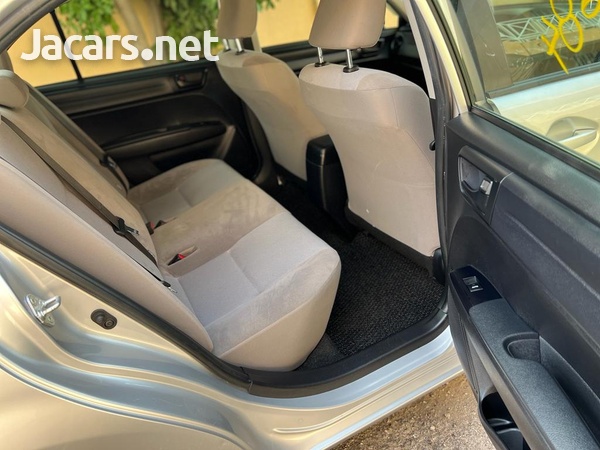 Toyota Axio 1,5L 2017-3