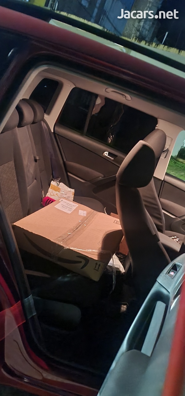 Volkswagen Tiguan 2,5L 2016-7