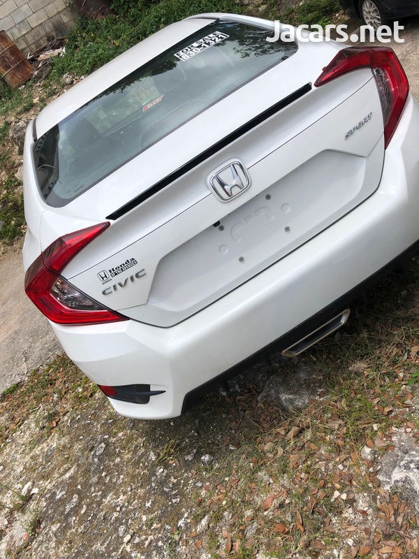 Honda Civic 2,5L 2019-3