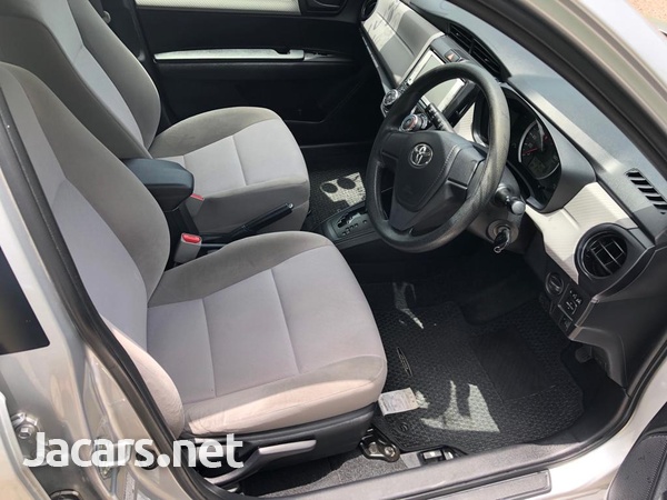 Toyota Axio 1,5L 2013-8
