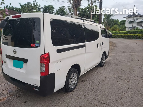 2014 Nissan Caravan NV350-4