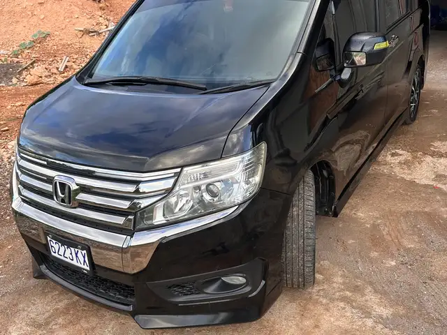 Honda Stepwgn Spada