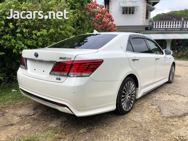 Toyota Crown 3,5L 2016-5