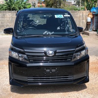 Toyota Voxy 2,0L 2014 Toyota Voxy 2,0L 2014