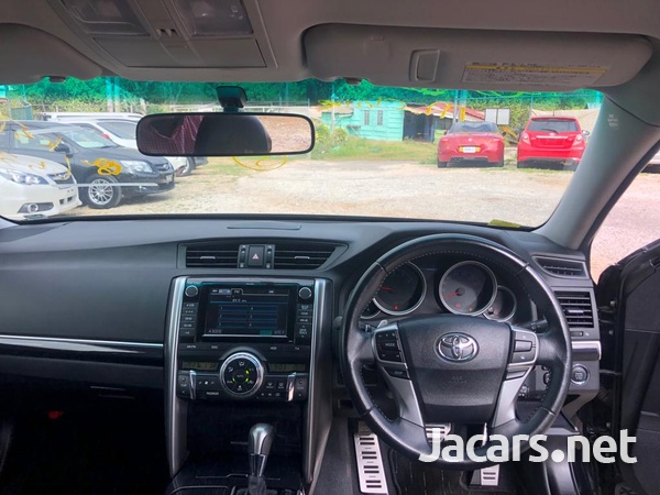 Toyota Mark X 2,5L 2012-12