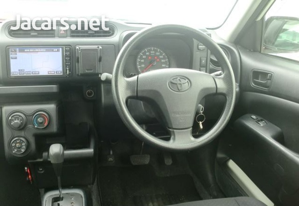Toyota Succeed 1,5L 2016-7