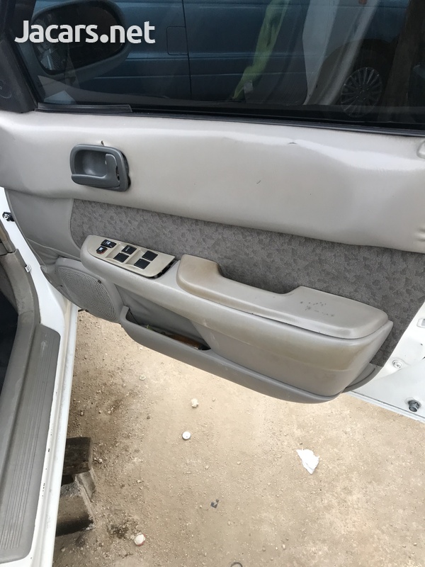 Toyota Corolla 1,6L 1999-5