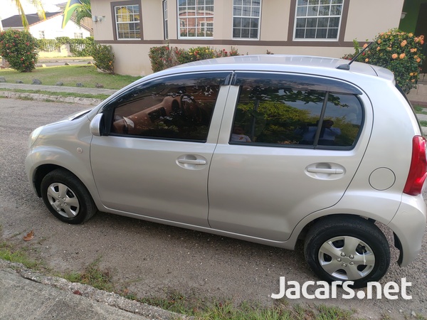 Toyota Passo 1,0L 2011-3