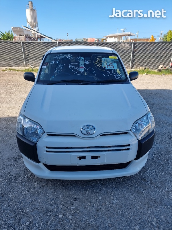 Toyota Probox 1,5L 2017-1