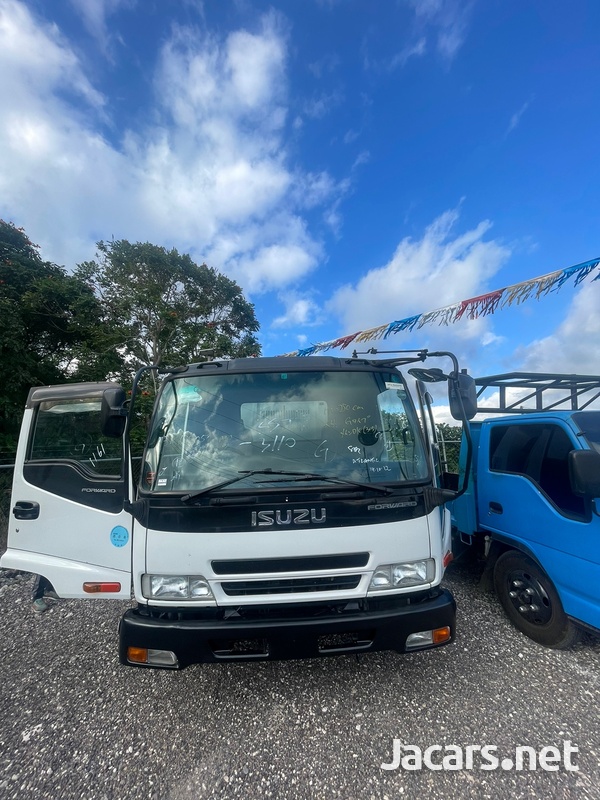 Isuzu Forward Tipper-1