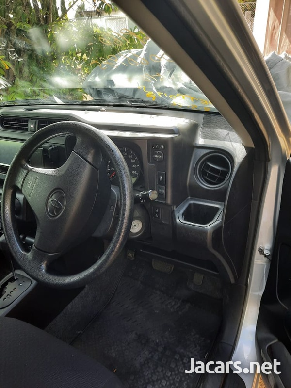 Toyota Succeed 1,5L 2017-4
