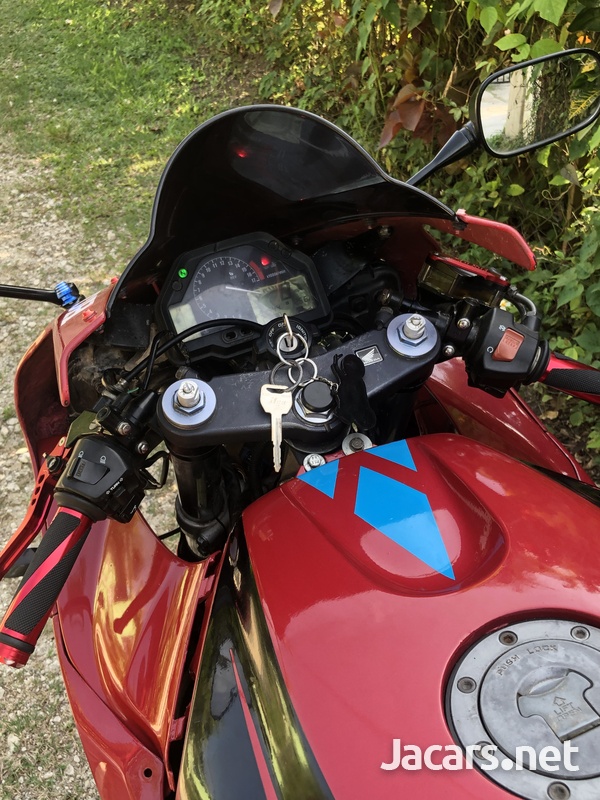2005 Honda-1