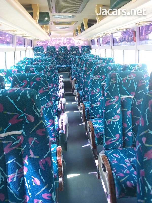 Golden Dragon Bus-5