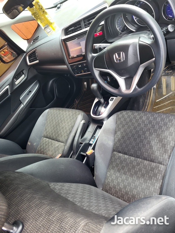 Honda Fit 1,5L 2015-8