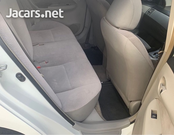 Toyota Axio 1,5L 2012-8