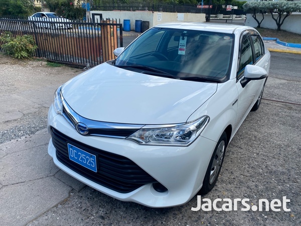 Toyota Axio 1,5L 2017-1