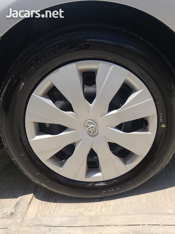 Toyota Fielder 1,5L 2017-16