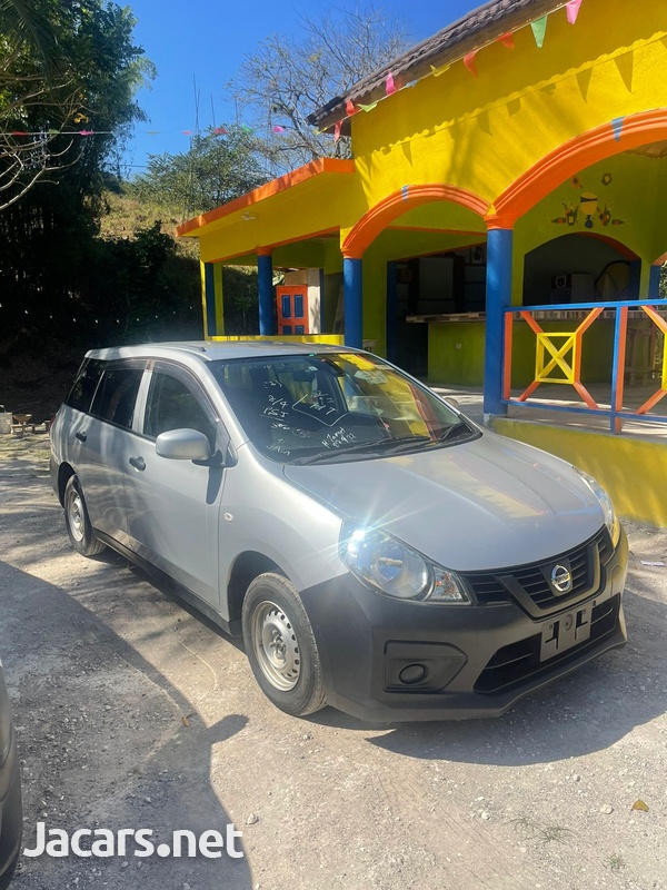 Nissan AD Wagon 1,5L 2017-1