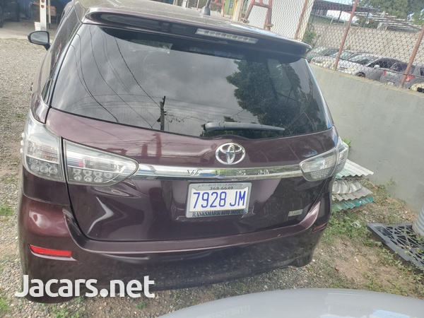 Toyota Wish 1,8L 2013-8