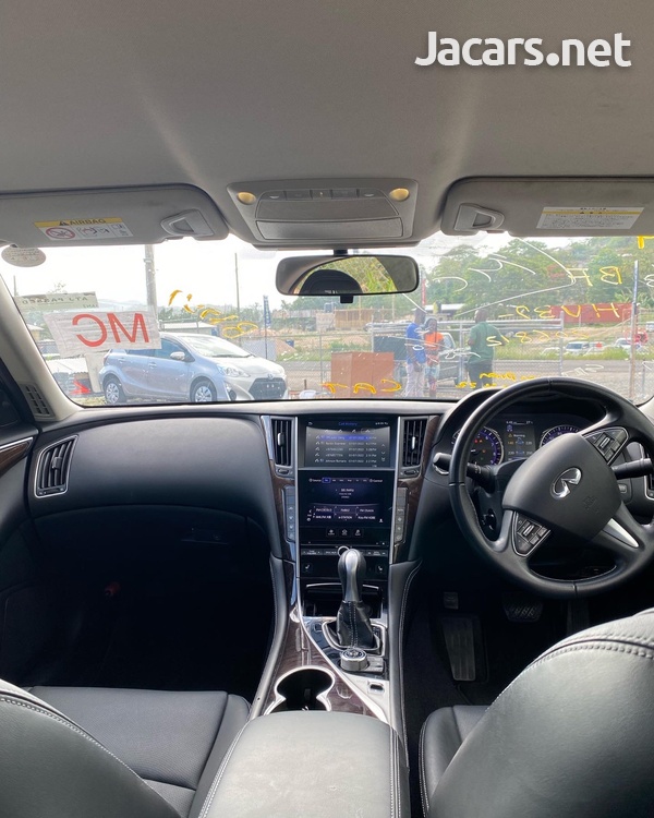 Nissan Skyline 3,5L 2015-9